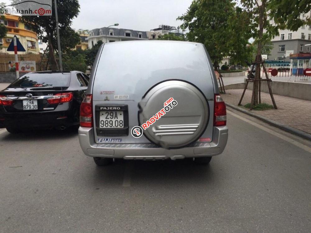 Bán xe Mitsubishi Pajero 3.0 sản xuất 2005, màu bạc, xe nhập, 256tr-3