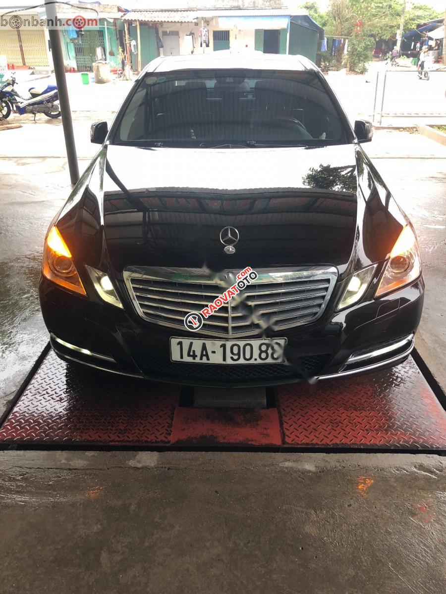 Cần bán xe Mercedes E300 2012, màu đen chính chủ-0