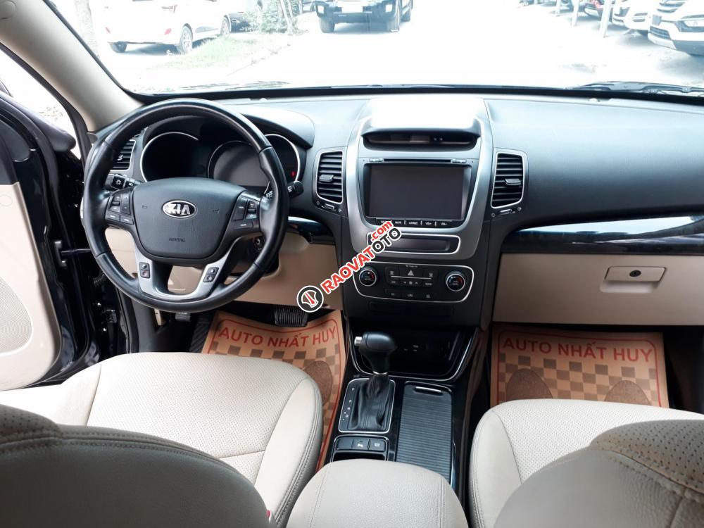 Bán Kia Sorento 2.4AT sản xuất năm 2016, màu đen-4