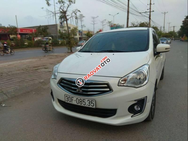 Bán Mitsubishi Attrage CVT năm 2017, màu trắng, nhập khẩu số tự động-0