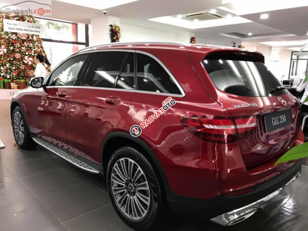 Bán Mercedes GLC 250 2019, màu đỏ, hoàn toàn mới-4