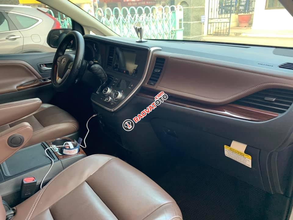 Ra đi em Toyota Sienna Limited 3.5AT 2016 màu trắng nhập khẩu Mỹ-6