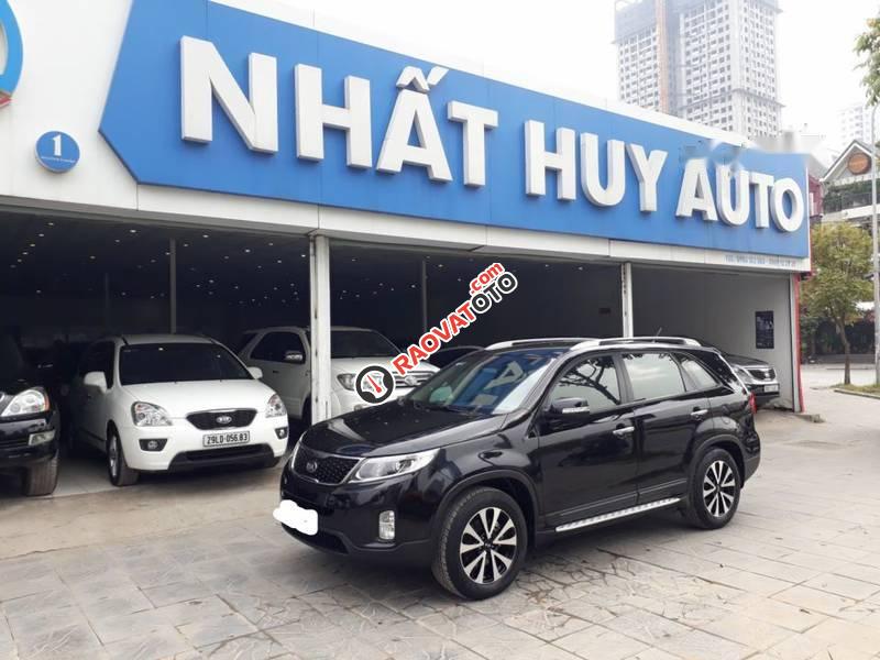 Cần bán xe Kia Sorento 2.4AT năm sản xuất 2016, màu đen, giá tốt-0