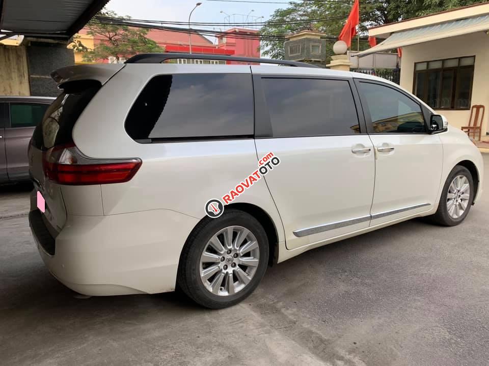 Ra đi em Toyota Sienna Limited 3.5AT 2016 màu trắng nhập khẩu Mỹ-2