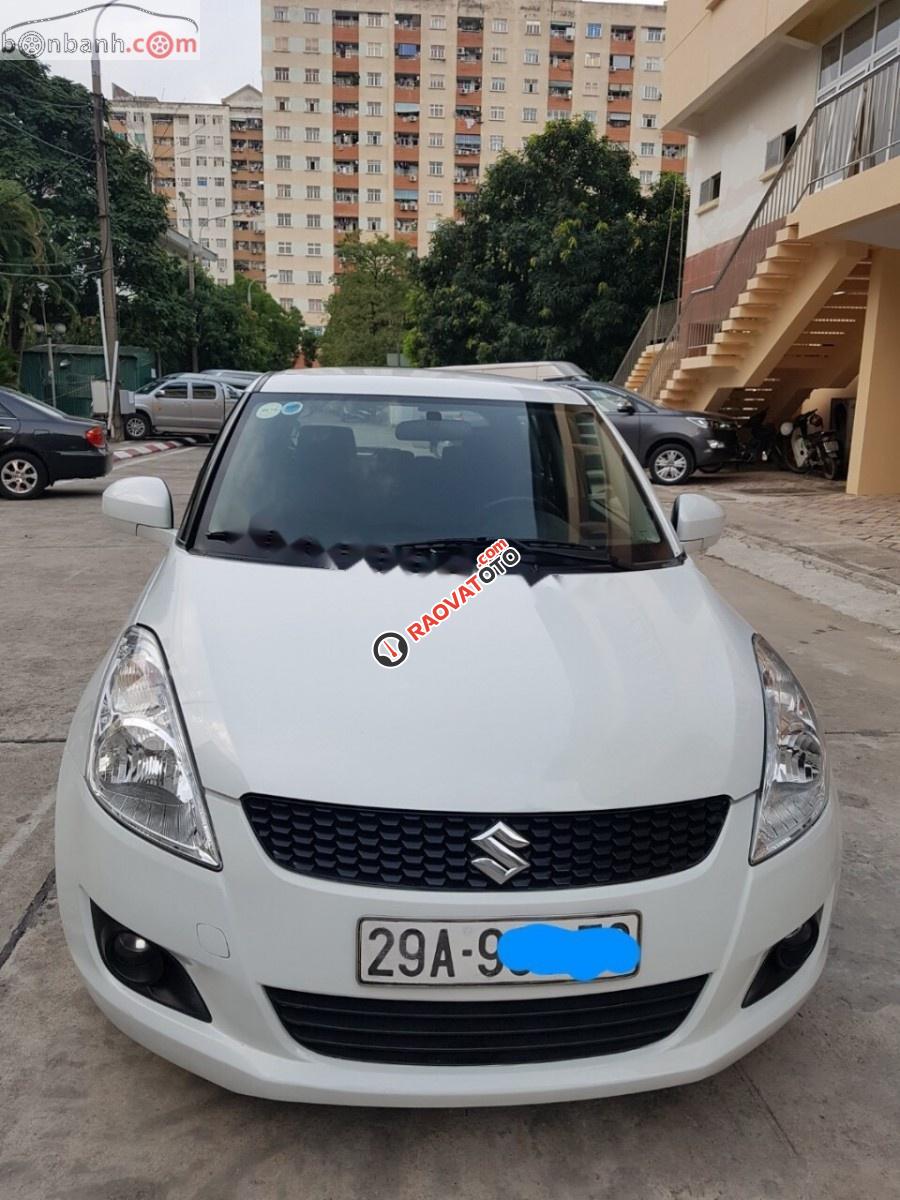 Cần bán xe Suzuki Swift 1.4 AT năm 2013, màu trắng, xe nhập chính chủ, giá 415tr-1