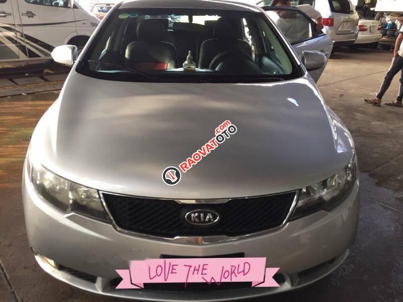 Cần bán Kia Cerato MT 2009, màu bạc, xe đẹp-1