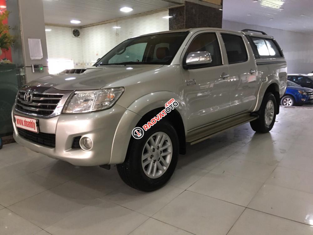 Cần bán gấp Toyota Hilux 3.0G sản xuất năm 2011, màu bạc, nhập khẩu Thái Lan số sàn-1