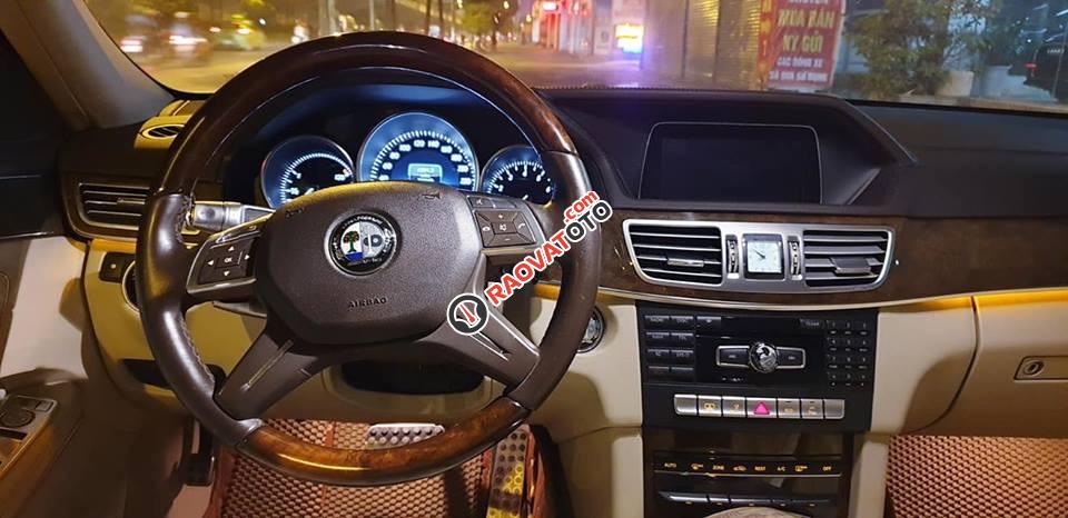 Bán xe Mercedes E400 model 14, màu trắng kem, nhập khẩu nguyên chiếc-5