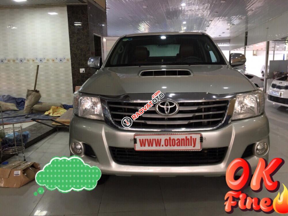 Cần bán gấp Toyota Hilux 3.0G sản xuất năm 2011, màu bạc, nhập khẩu Thái Lan số sàn-0