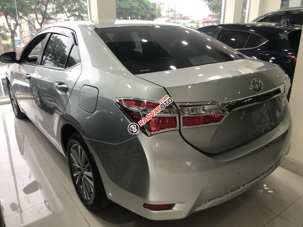 Cần bán lại xe Toyota Corolla altis 1.8G sản xuất 2014, màu bạc xe gia đình giá cạnh tranh-13