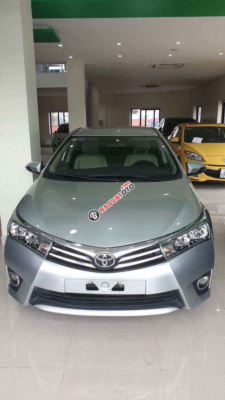 Cần bán lại xe Toyota Corolla altis 1.8G sản xuất 2014, màu bạc xe gia đình giá cạnh tranh-2