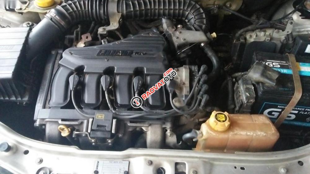 Cần bán xe Fiat Siena HLX 1.6 sản xuất năm 2003, màu bạc-1