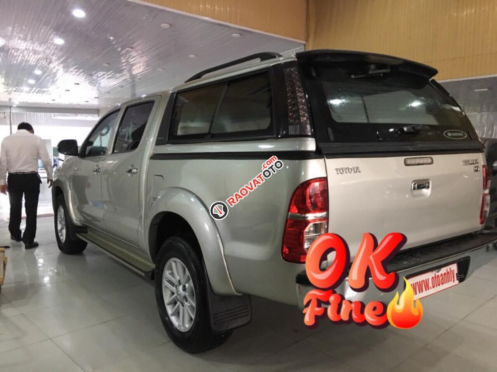 Cần bán gấp Toyota Hilux 3.0G sản xuất năm 2011, màu bạc, nhập khẩu Thái Lan số sàn-7