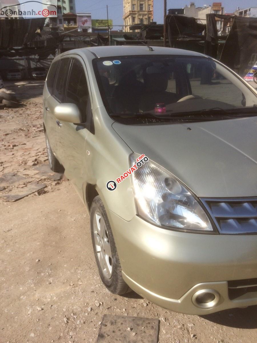 Bán Nissan Grand livina 1.8 AT 2010, màu vàng số tự động-1