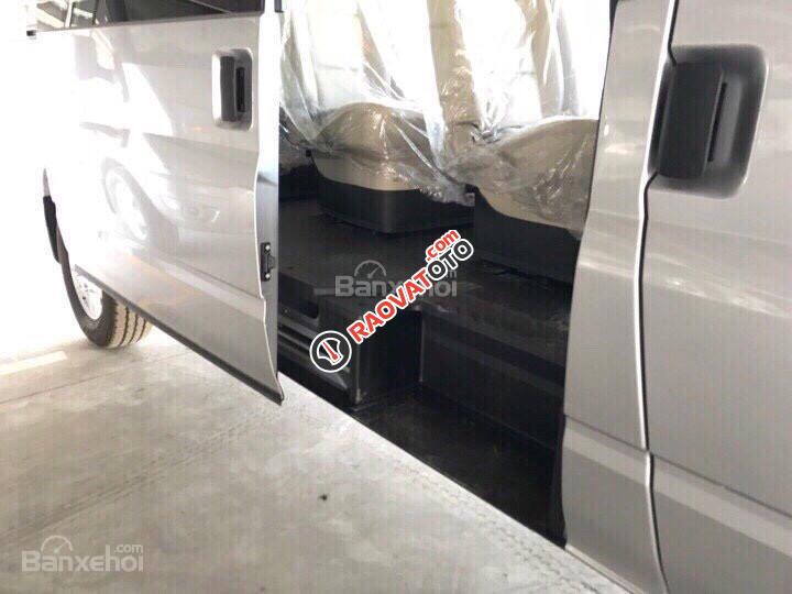 Sài Gòn Ford khuyến mãi 60 triệu xe Transit 16 chỗ, tặng ngay hộp đen, lót sàn-1