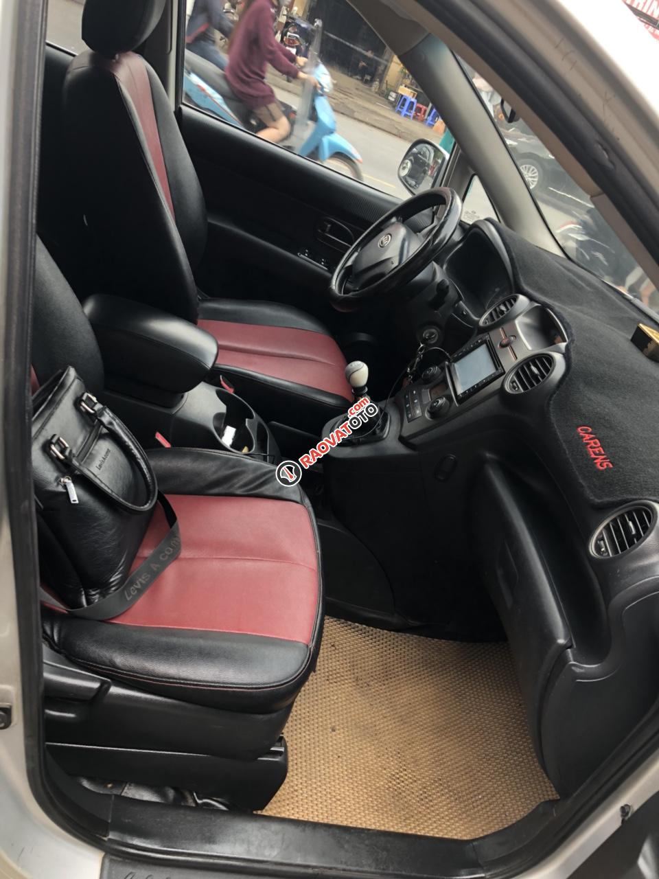 Nhà cần bán Kia Caren 2011, màu bạc-6