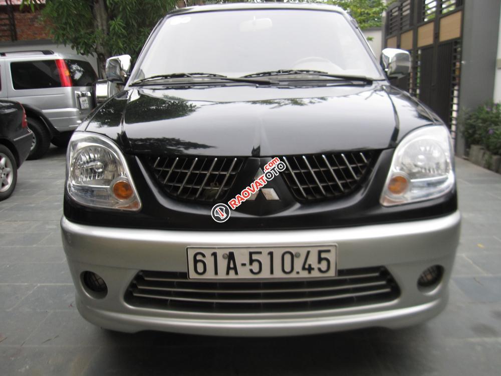 Cần bán xe Mitsubishi Jolie 2.0 MPi 2005, màu đen-0