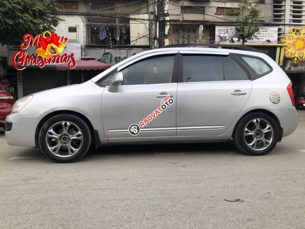 Nhà cần bán Kia Caren 2011, màu bạc-9