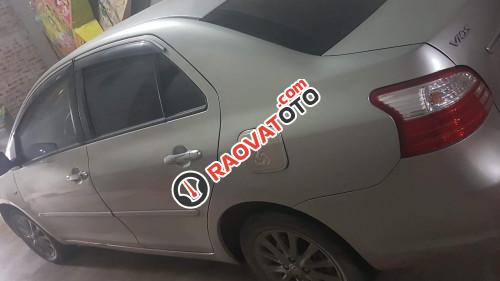 Gia đình bán Toyota Vios MT năm sản xuất 2012, màu bạc-2