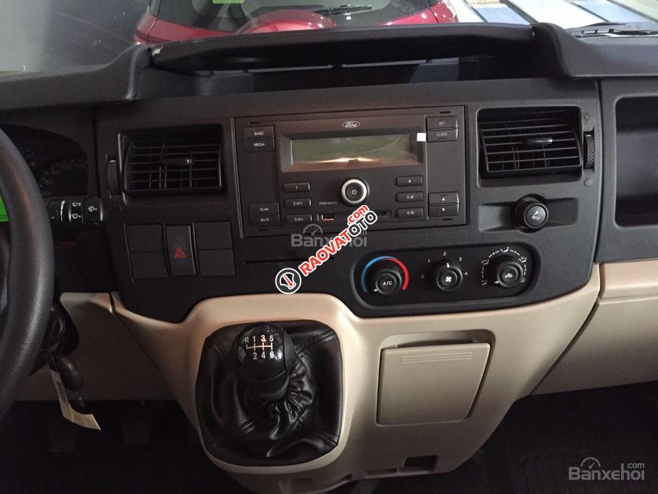 Sài Gòn Ford khuyến mãi 60 triệu xe Transit 16 chỗ, tặng ngay hộp đen, lót sàn-11