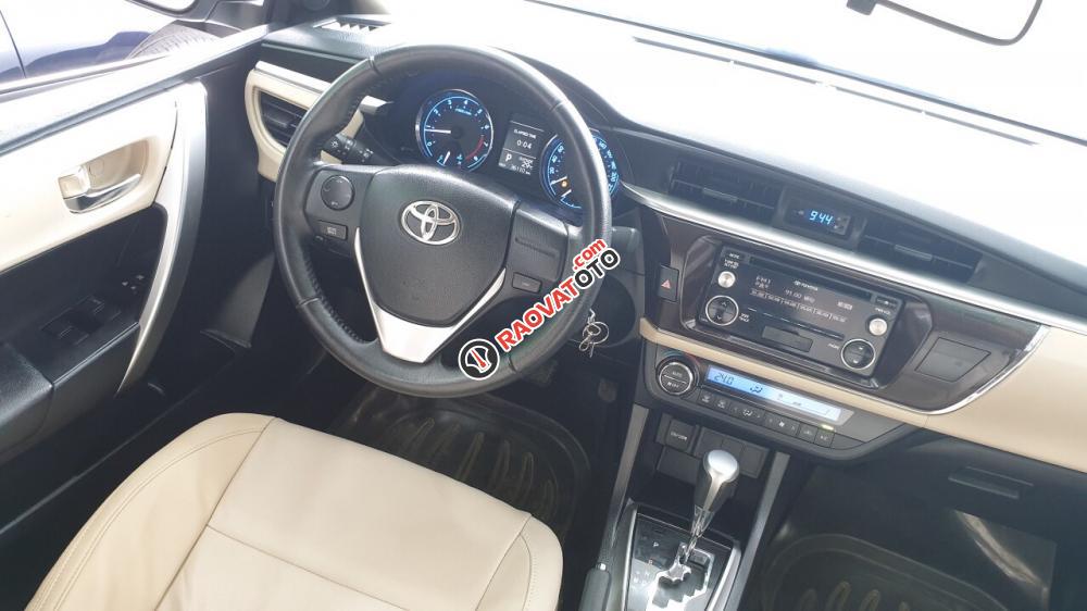 Cần bán Toyota Corolla Altis sản xuất 2014 màu bạc, 638 triệu-10