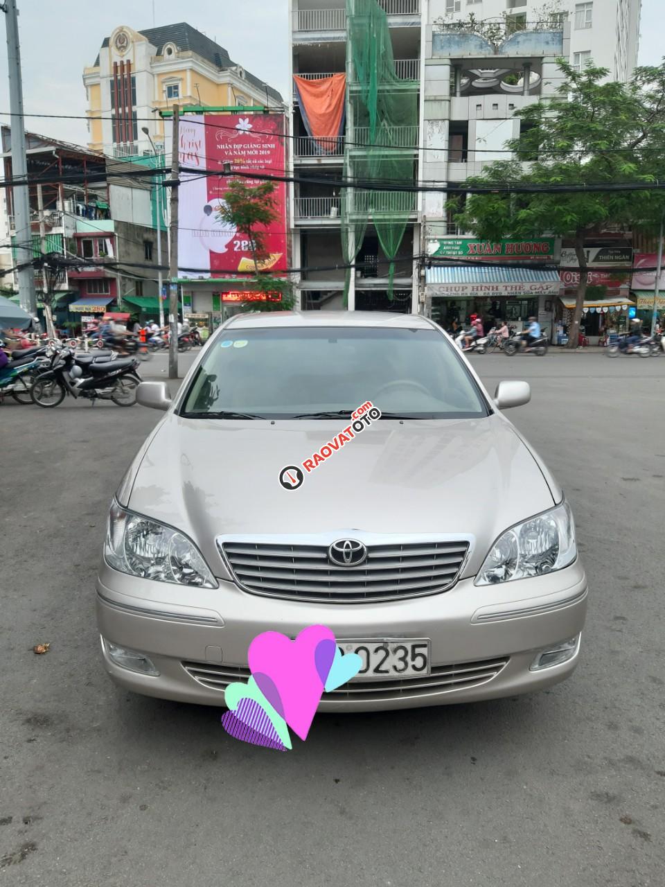 Bán xe Toyota Camry 2.4 model 2003, màu bạc, nhập khẩu còn rất mới, giá 333tr-8