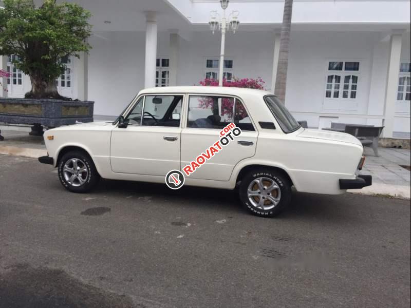 Cần bán xe Lada 2106 MT năm sản xuất 1986, màu trắng, nhập khẩu, xe đồ zin-3