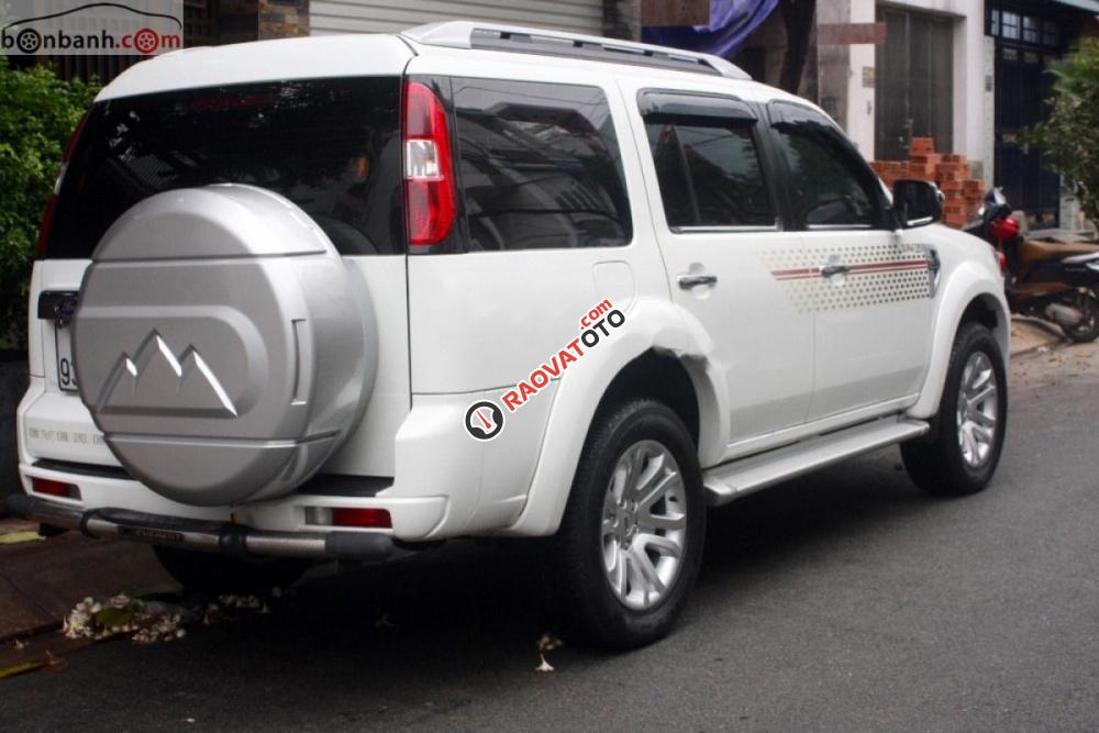 Bán xe Ford Everest AT 2014 màu trắng, xe còn rất mới-2