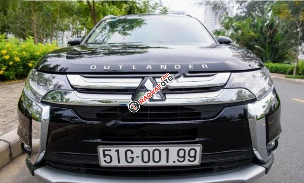 Cần bán xe Outlander màu đen, sản xuất 2017, mới đi 7000km, xe nhập Nhật, đẹp như mới-8