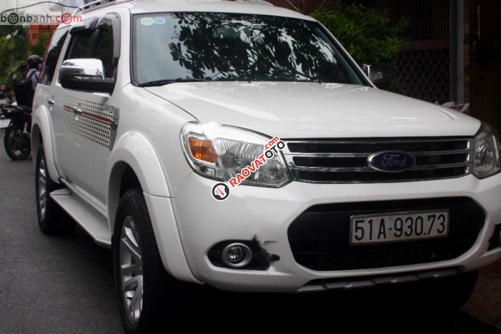 Bán xe Ford Everest AT 2014 màu trắng, xe còn rất mới-1