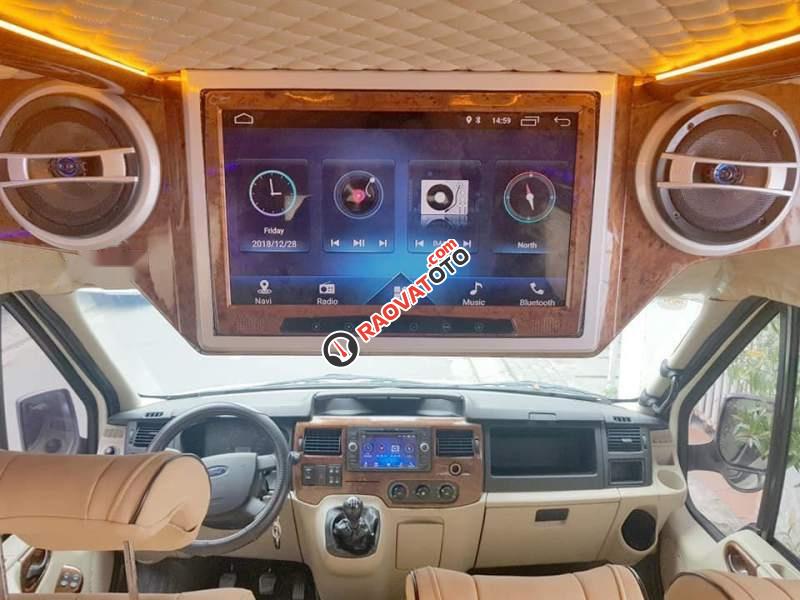 Cần bán Ford Transit Limousine sản xuất 2017, xe đăng ký T7/2017-0