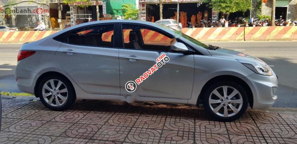 Cần bán xe Hyundai Accent 1.4 MT năm 2014, màu bạc, nhập khẩu   -8