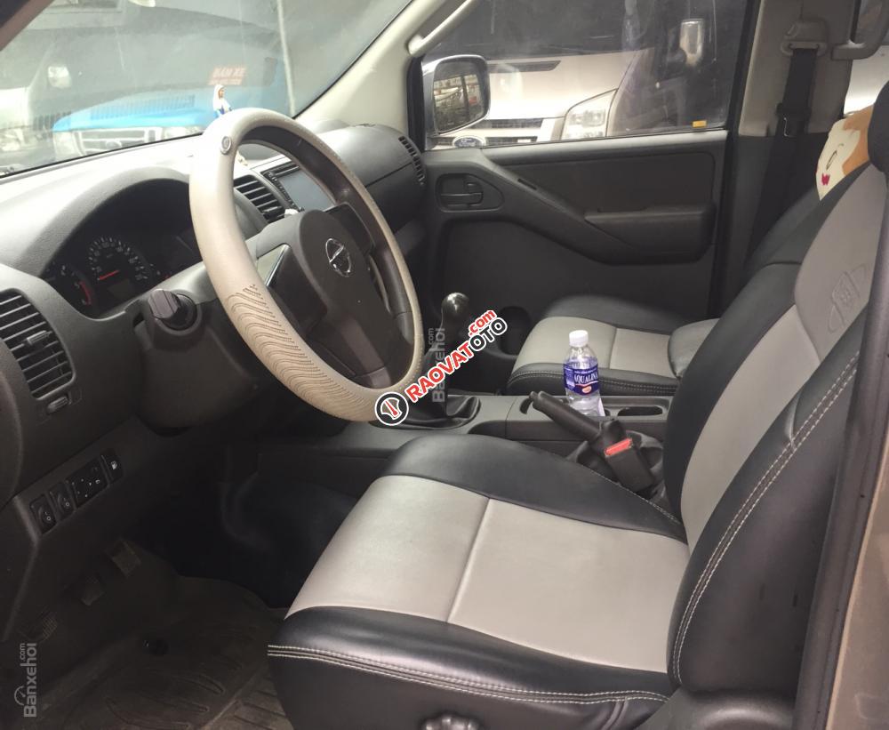 Cần bán Nissan Navara đời 2012 màu xám (ghi), giá tốt-2