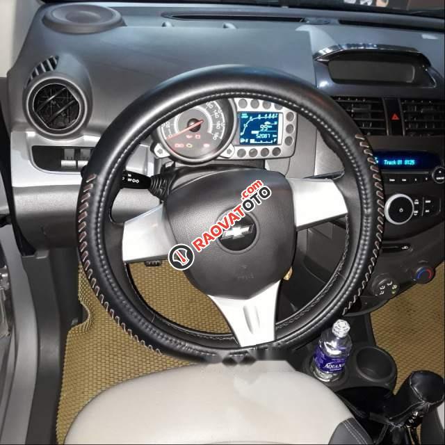 Bán xe Chevrolet Spark LT đời 2013, màu bạc-3