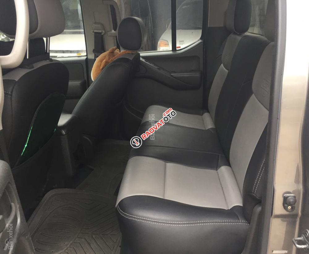 Cần bán Nissan Navara đời 2012 màu xám (ghi), giá tốt-1