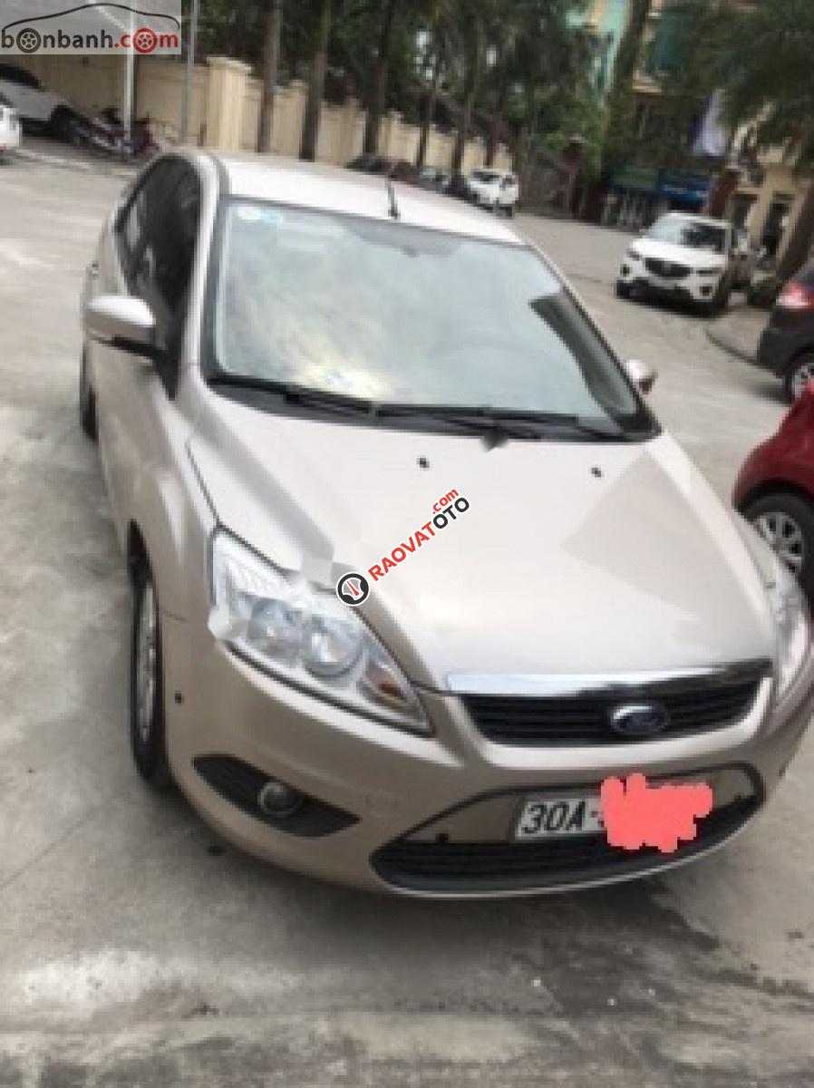 Bán xe Ford Focus 1.8 đời 2010, màu vàng, nhập khẩu nguyên chiếc-2