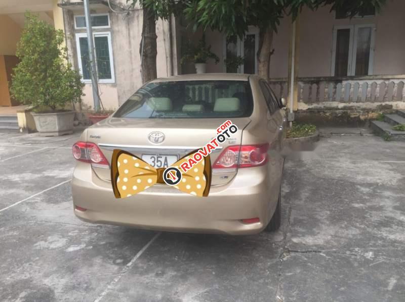 Bán xe Toyota Corolla XLI sản xuất năm 2011, màu vàng, nhập khẩu nguyên chiếc, giá 515tr-0
