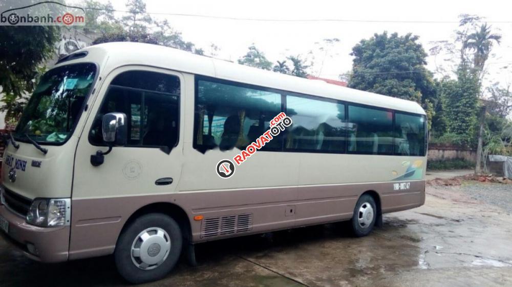 Bán Hyundai County Limousine đời 2015, màu kem (be) đẹp như mới -4