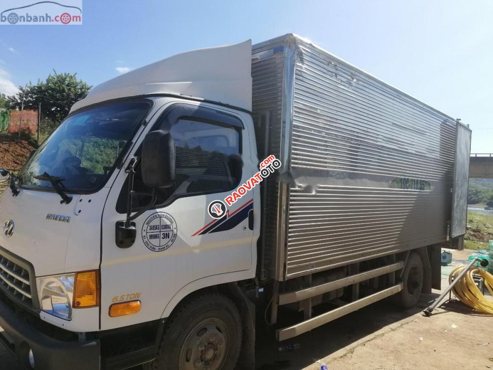 Bán Hyundai HD 99 năm 2017, màu trắng như mới-0