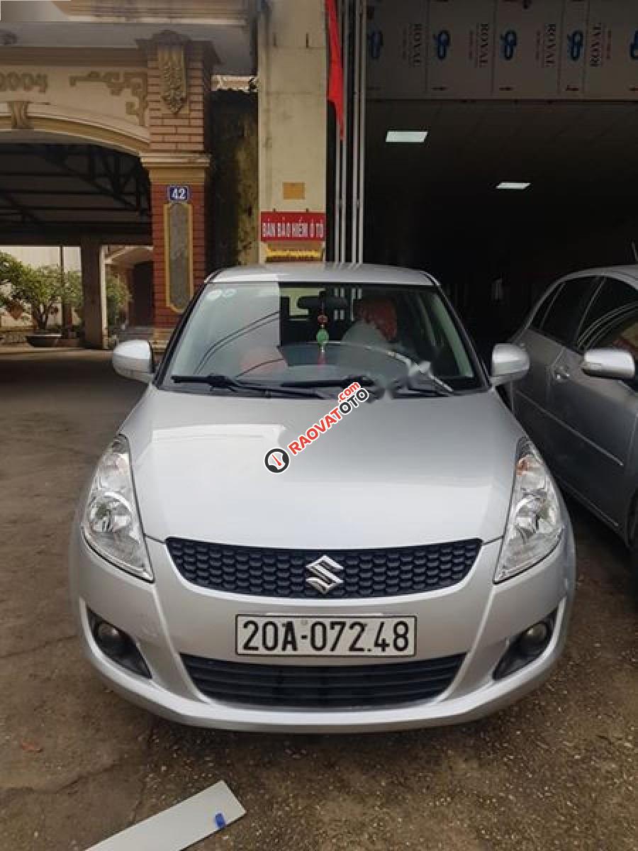 Cần bán lại xe Suzuki Swift 1.4 AT sản xuất 2013, màu bạc, nhập khẩu nguyên chiếc-0