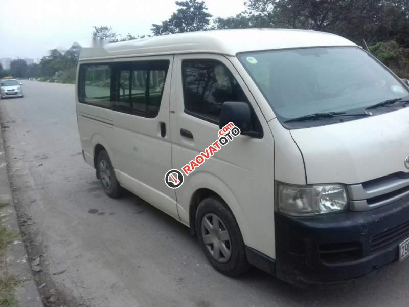 Cần bán gấp Toyota Hiace MT đời 2007, màu trắng, giá tốt-0