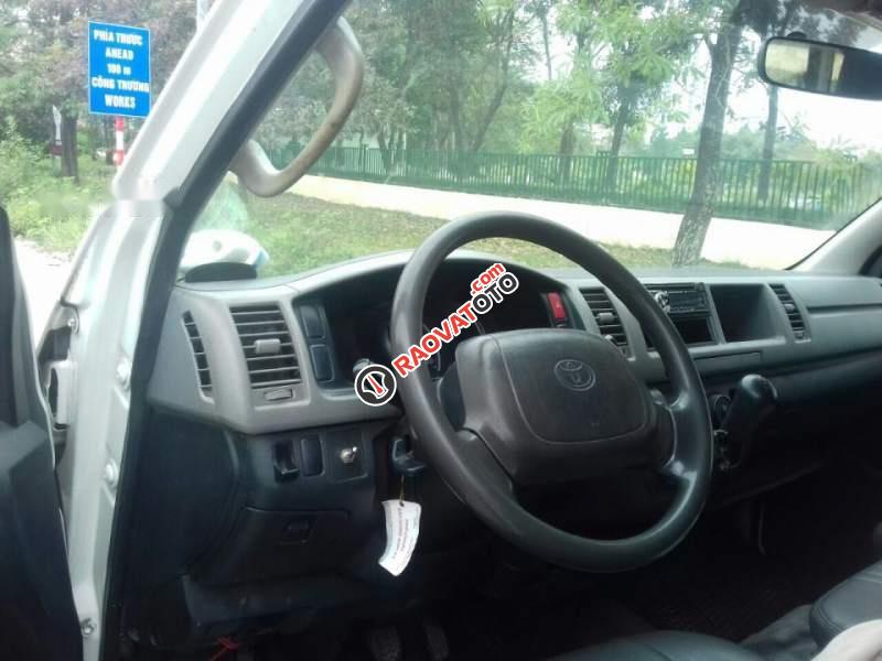 Cần bán gấp Toyota Hiace MT đời 2007, màu trắng, giá tốt-2