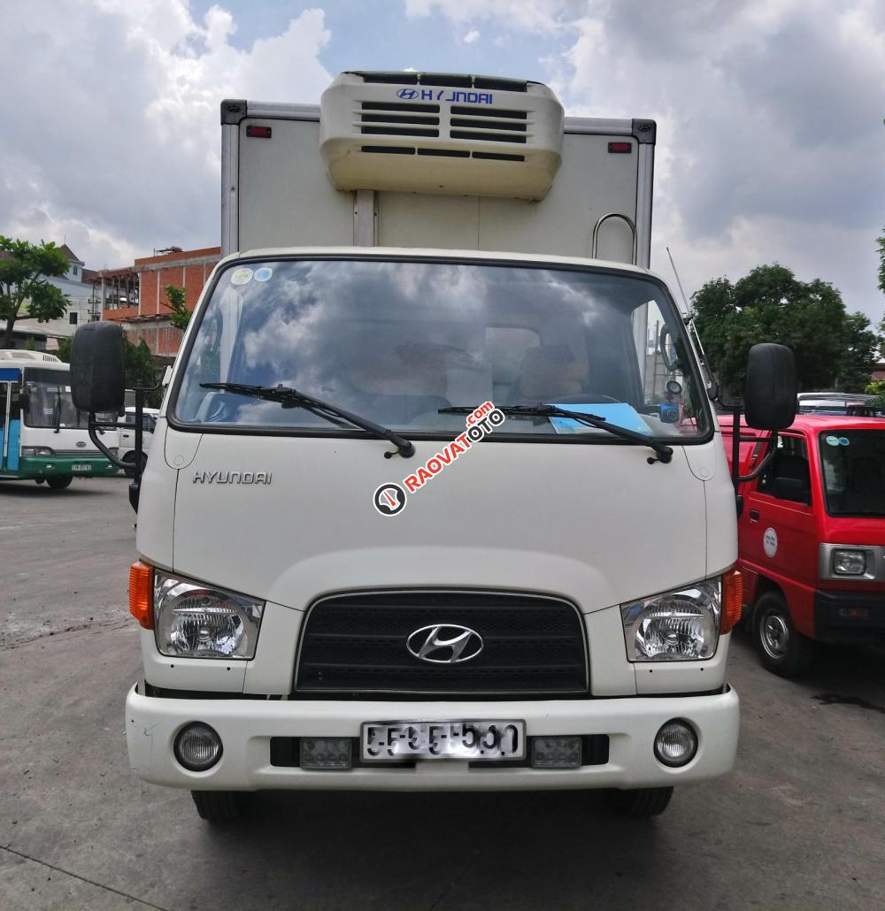 Bán rẻ xe tải đông lạnh Hyundai HD72 đời 2014, màu trắng, nhập khẩu nguyên chiếc, giá 580tr-3
