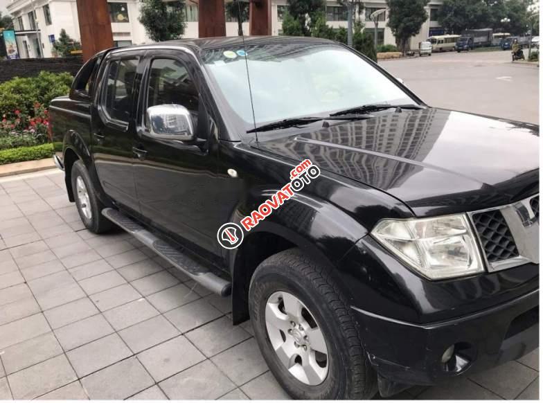 Cần bán Nissan Navara LE đời 2013, màu đen chính chủ, giá tốt-1