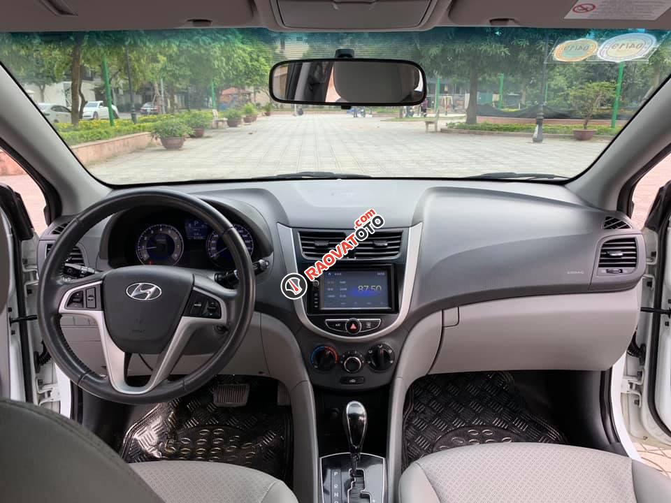 Bán Hyundai Accent Blue 1.4AT đời 2013, màu trắng, xe nhập-1