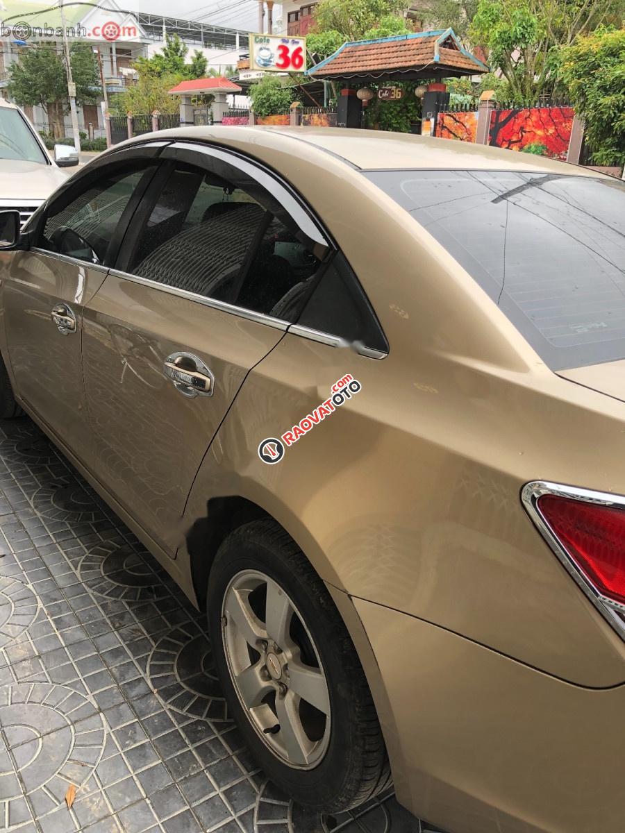 Cần bán xe Chevrolet Cruze LS 1.6 MT đời 2012, màu vàng -0