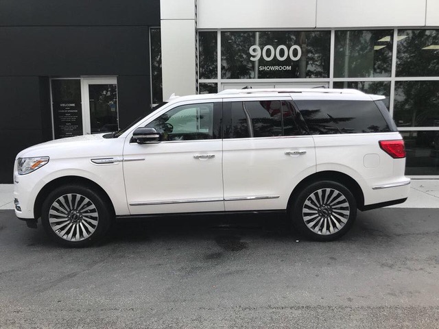Bán Lincoln Navigator Balck Label L 2019, màu trắng, xe nhập Mỹ-3