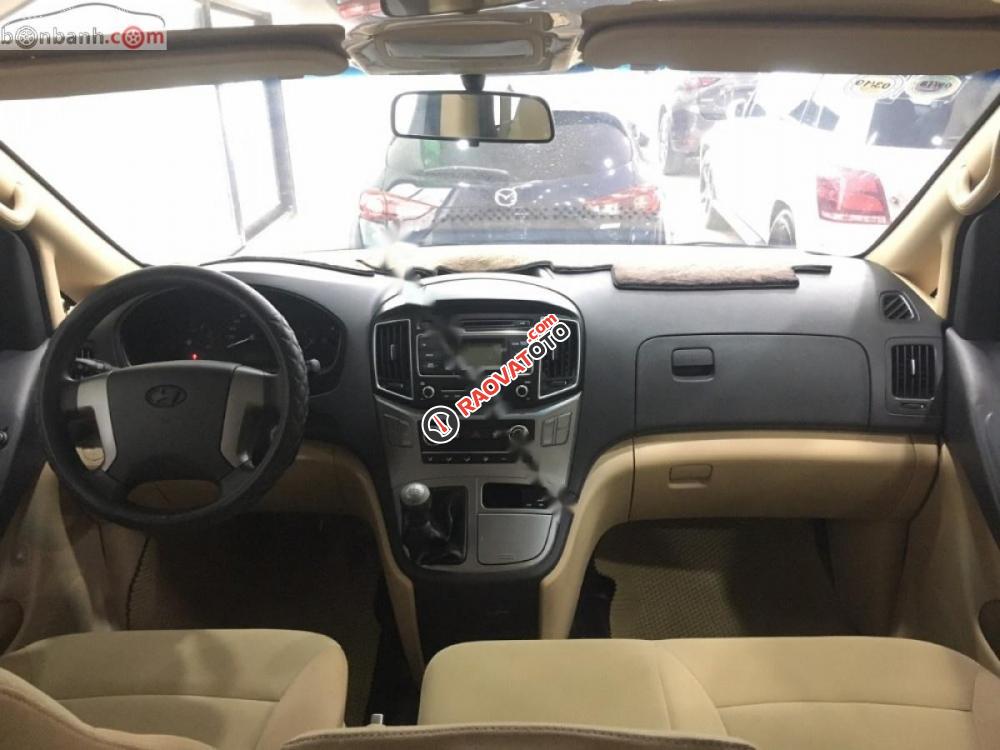 Car Center bán Hyundai Starex 2.5 MT sản xuất 2016, màu đen, nhập khẩu-7