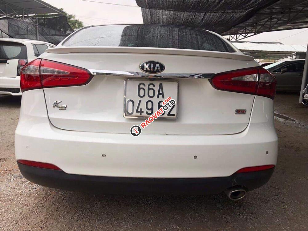 Cần bán lại xe Kia K3 AT đăng ký lần đầu 2016, màu trắng ít sử dụng, 595 triệu-1