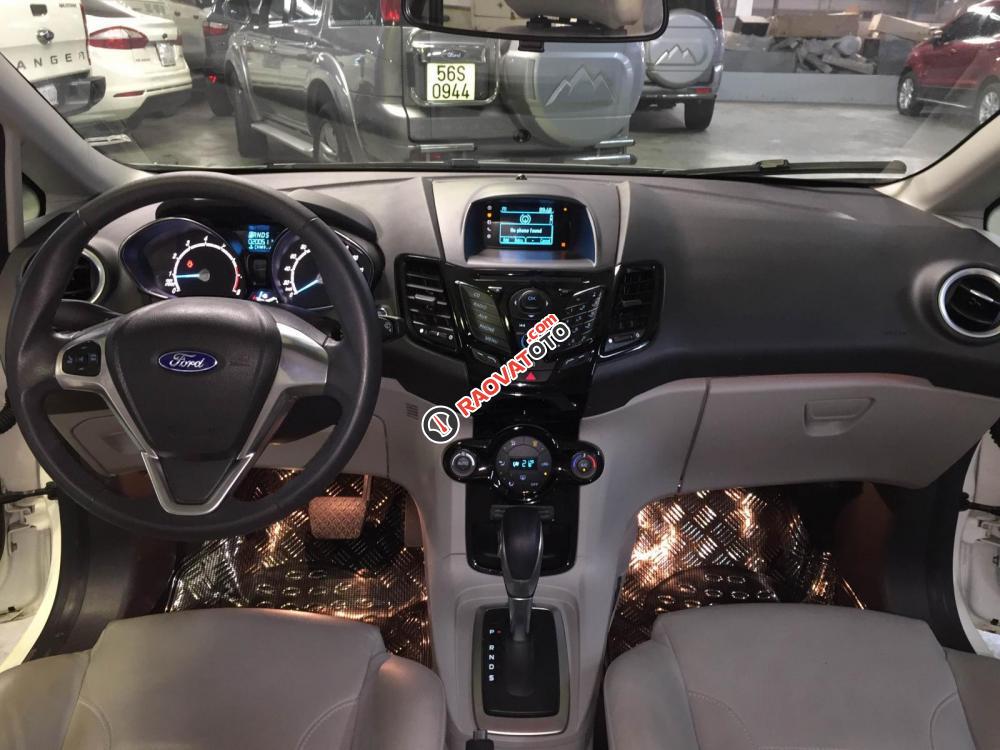 Cần bán xe Ford Fiesta 1.5L Titanium năm sản xuất 2014, màu trắng-0